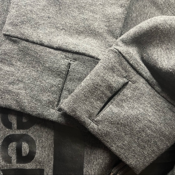 Grey Reebok sweater - Picture 4 of 5